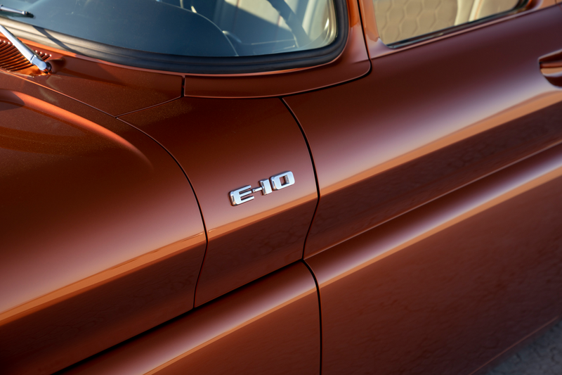 Illustration for article titled Chevrolet Somehow Makes One (1) Electric Pickup Truck
